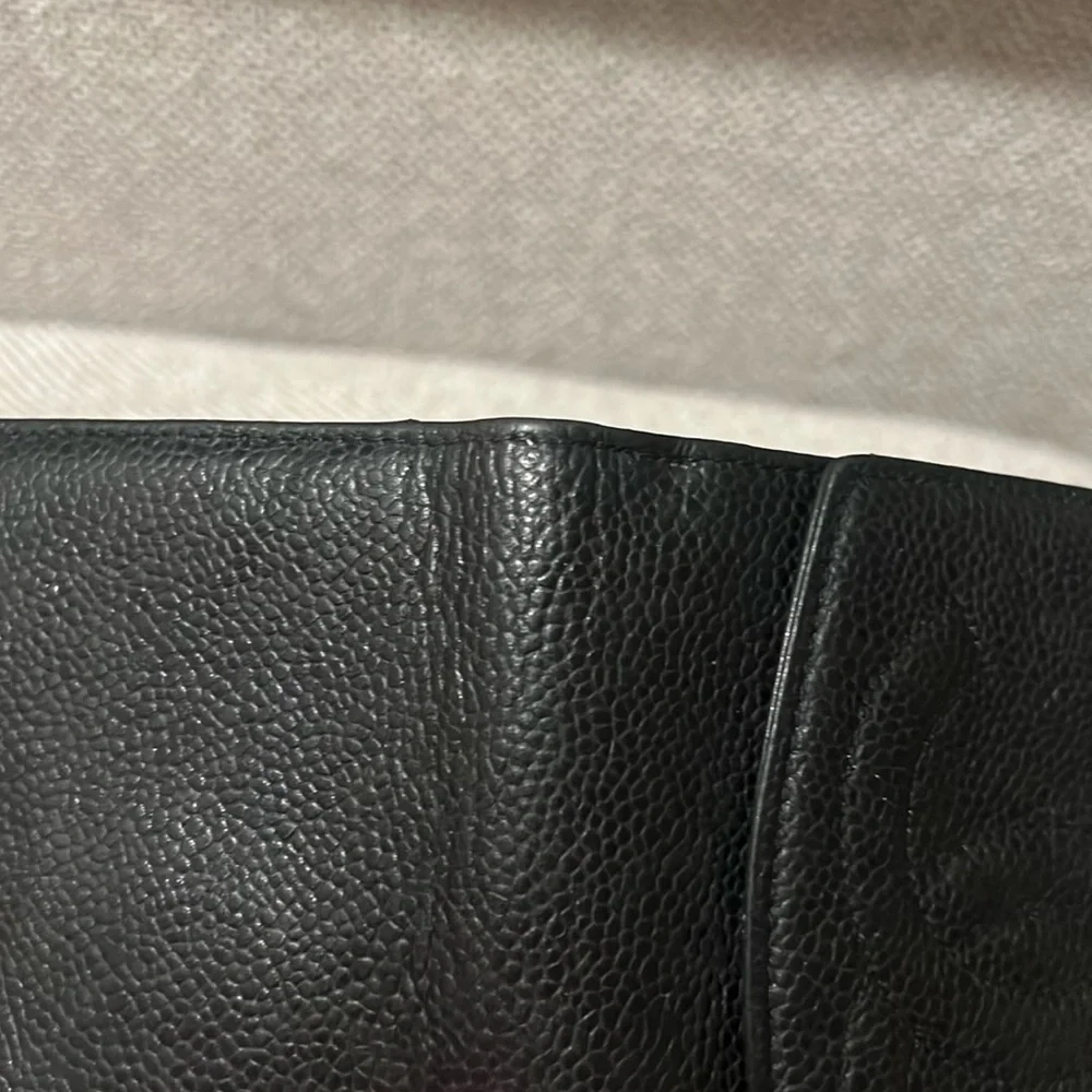 Chanel caviar bifold black wallet  Authentic